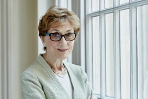 Dame Carol Black, İngiltere Hükümeti'nin Bağımsız Uyuşturucu Danışmanı Olarak Atandı