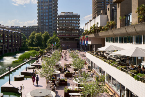 Barbican Yenileme Planları Onaylandı: Avrupa'nın En Büyük Çok Sanat Merkezi Gelecek Nesiller İçin Güvence Altına Alınıyor