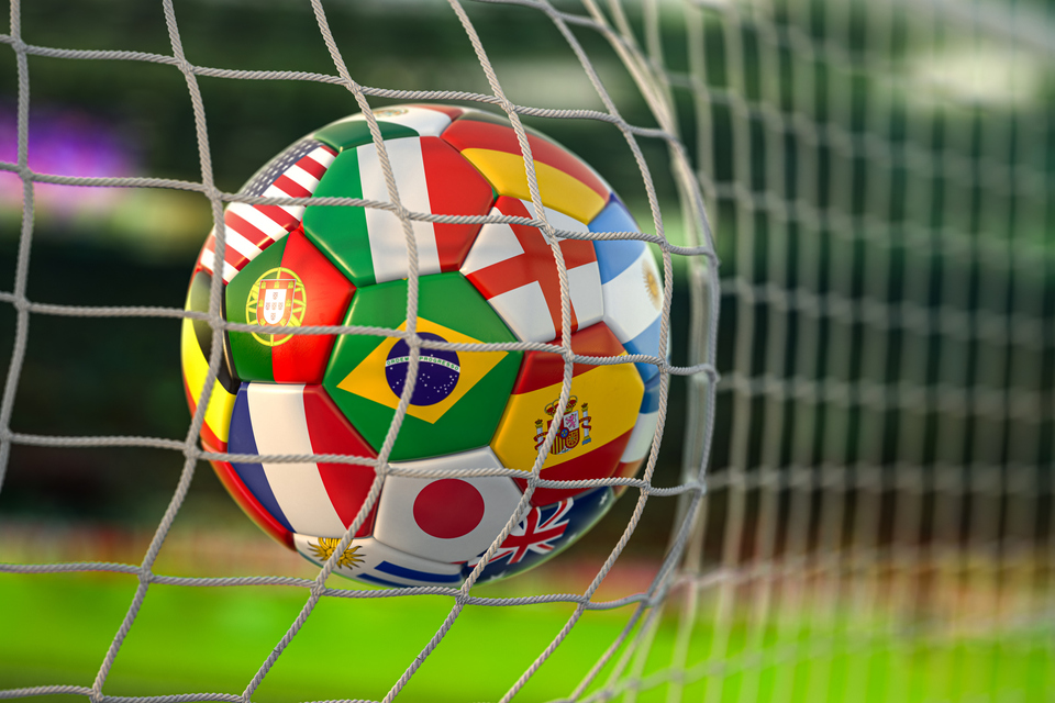 Dünya Kupası Öncesi Futbol Taraftarlarına Dolandırıcılık Uyarısı: Kırmızı Kart Gösterin