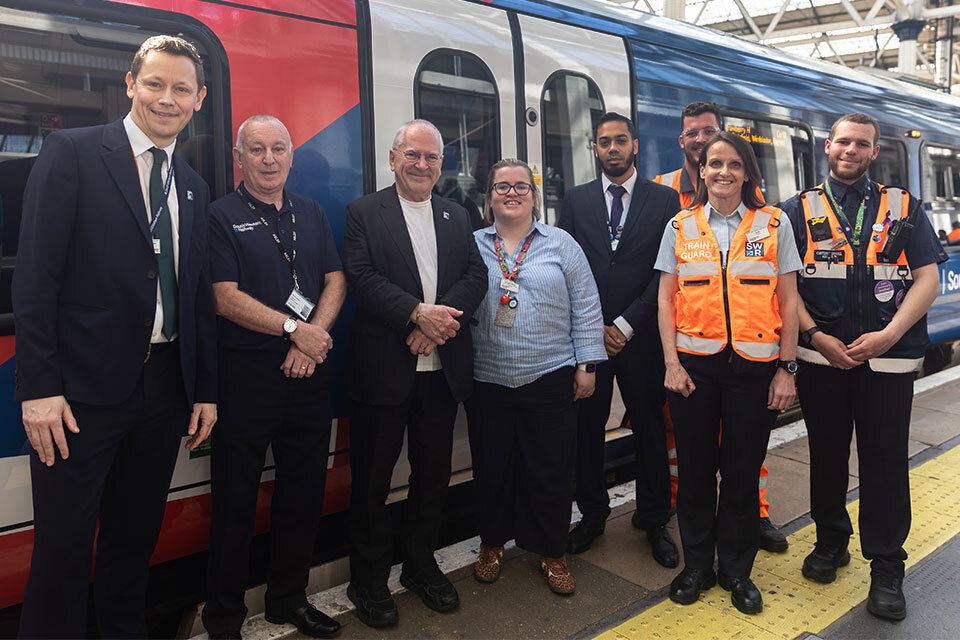 Daha Fazla Yeni Tren, Daha İyi Yolculuklar: SWR Kamu Sahipliğindeki İlk Yılını Kutluyor