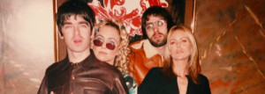 Oasis, Spice Girls, Jarvis Cocker ve Paul Oakenfold, Barbican Kütüphanesi'nde 'Britanya'nın En Çılgın On Yılının En Çılgın Yılı'nı Kutlayan Sergide
