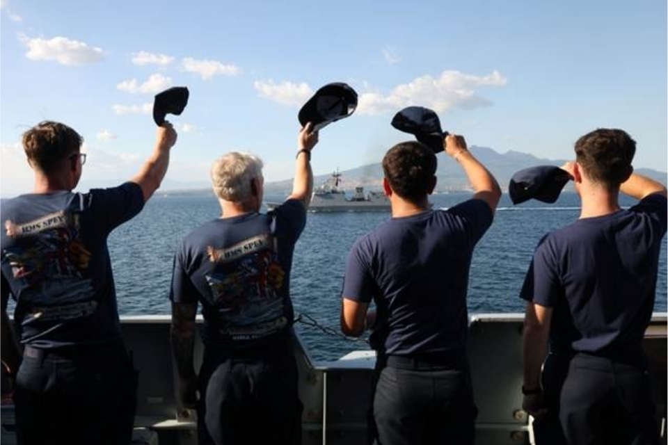 İngiliz Kraliyet Donanması'ndan HMS Spey, Filipinler'de 80. Yıl Ziyareti