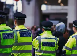Londra Polisinden Batı Yakası'nda (West End) 'Canlı Yüz Tanıma' Hamlesi
