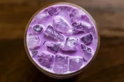 Matcha'nın Yerini Ube Aldı: Mor Renkli Kök Sebze Yeni Trend Oldu