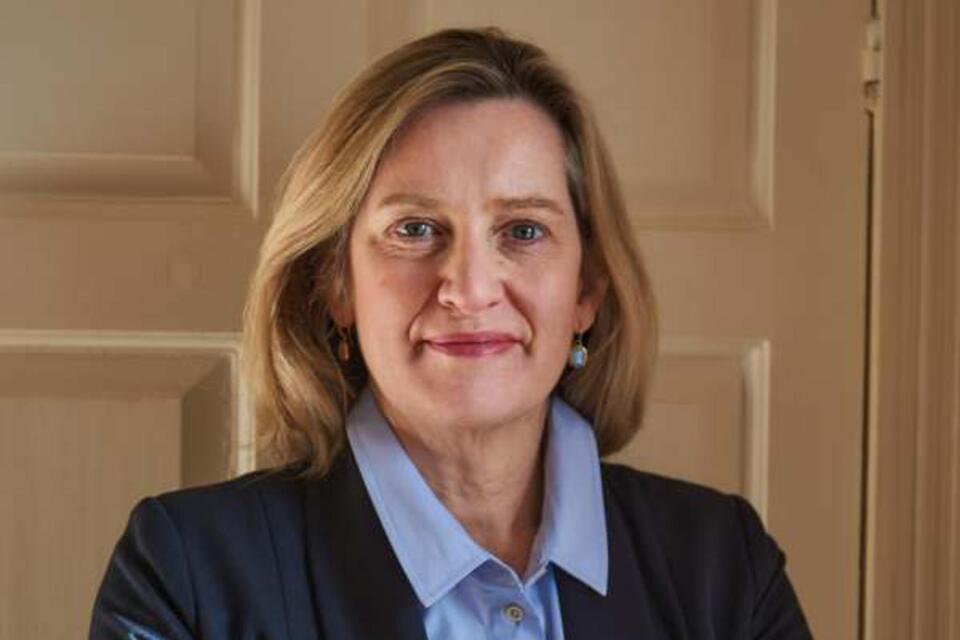 Amber Rudd, cezaevlerinin güvenliğini ve emniyetini inceleyecek bağımsız bir incelemeye liderlik edecek